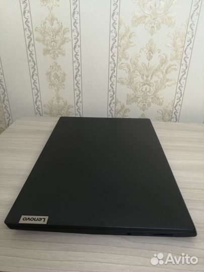 Новый ноутбук Lenovo /Windows 10/Full HD 1920x1080