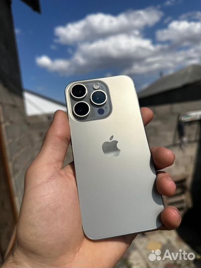 iPhone 15 Pro, 256 ГБ