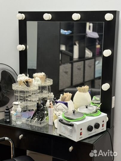 Стол для бровиста / визажиста и стул