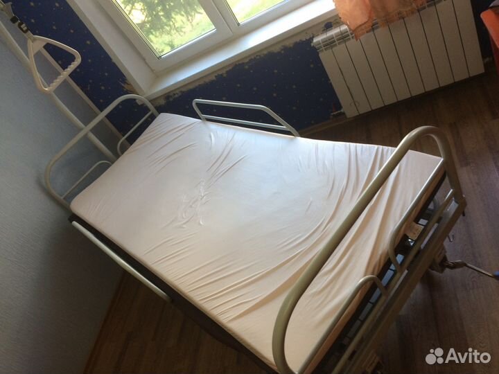 Медицинская функциональная кровать для лежачего