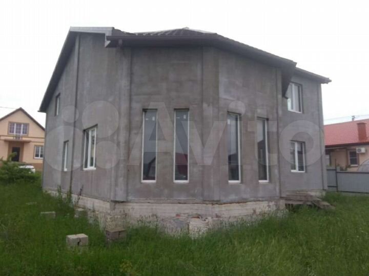 Дом 176 м² на участке 7,5 сот.