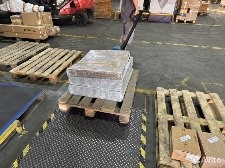 Лифтборды / Антивандальные рекламные стенды