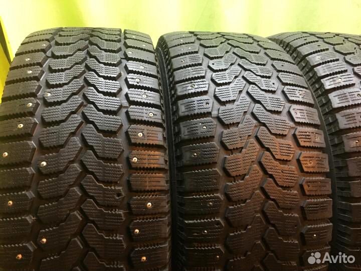 Yokohama Ice Guard F700Z 285/50 R20