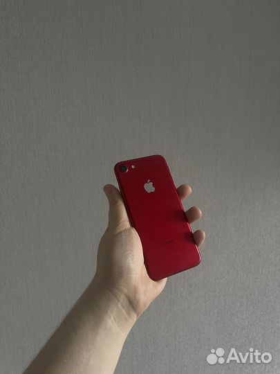 Телефон iPhone 7 256gb red