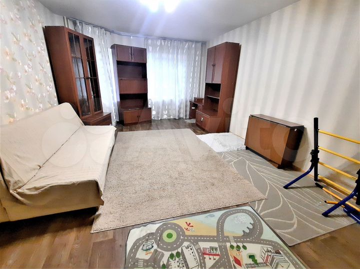 3-к. квартира, 76 м², 1/4 эт.