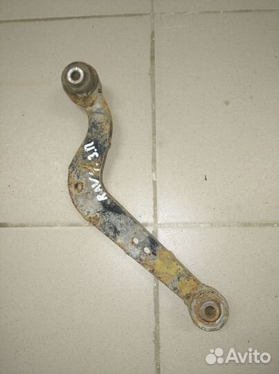 Рычаг задней подвески поперечный пр Toyota Rav 4