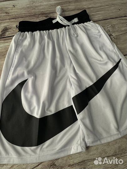 Спортивные шорты Nike Big Swoosh мужские