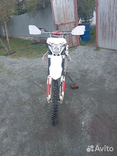 Bse Z5