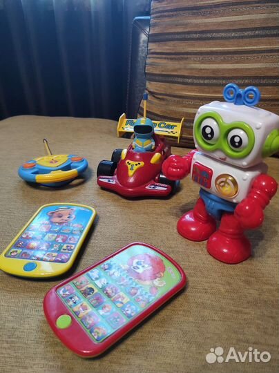 Музыкальные игрушки для малышей пакетом