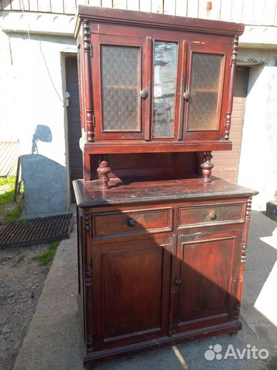 Антикварный шкаф-буфет горка СССР