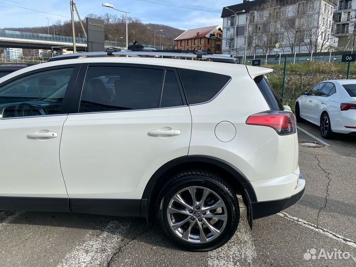 Toyota RAV4 2.5 AT, 2016, 106 163 км