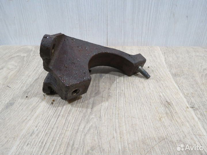 Кронштейн промежуточного вала Ford Focus 3