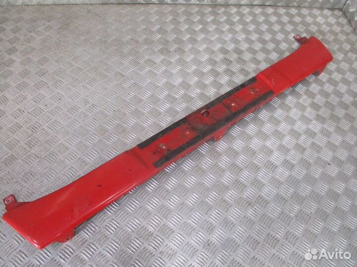 Бампера центральная цасть Volvo 21316576