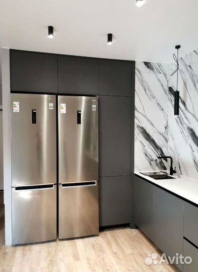 Кухня угловая на заказ.мдф фасады