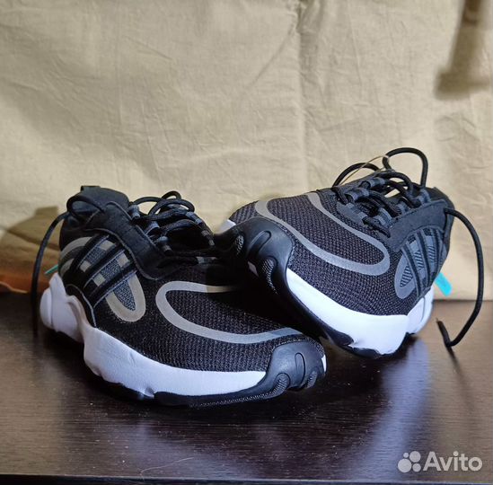 Кроссовки adidas haiwee