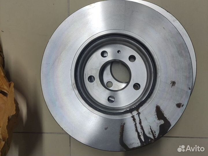 Диск тормозной пер. Ауди а4 а5 а6 q5 TRW df6148