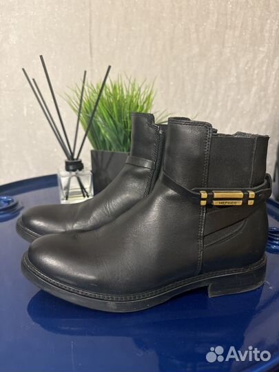 Ботинки женские