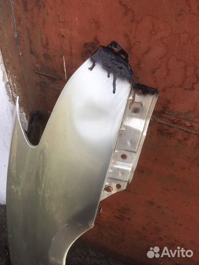 Крыло Toyota Verossa