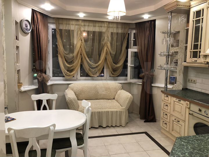 2-к. квартира, 64 м², 11/17 эт.