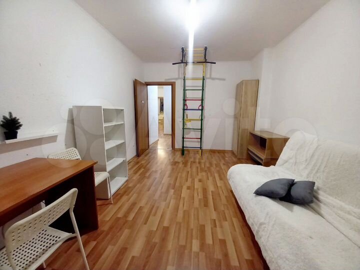 2-к. квартира, 48 м², 4/9 эт.