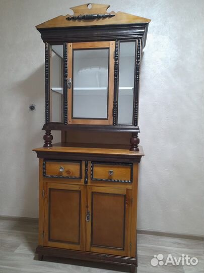 Старинный буфет
