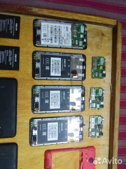 Запчасти для dexp ES 1050