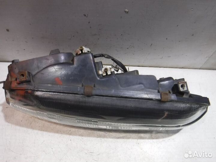 Фара правая Mitsubishi Galant VII