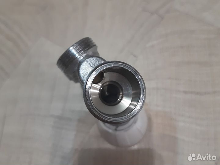 Узел терморегулирующий для подключения батареи