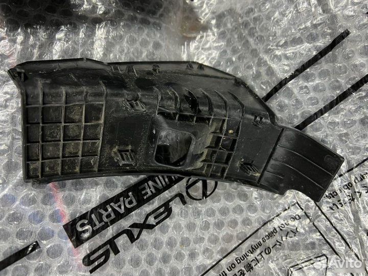 Заглушка бокового фонаря Lexus Rx 4