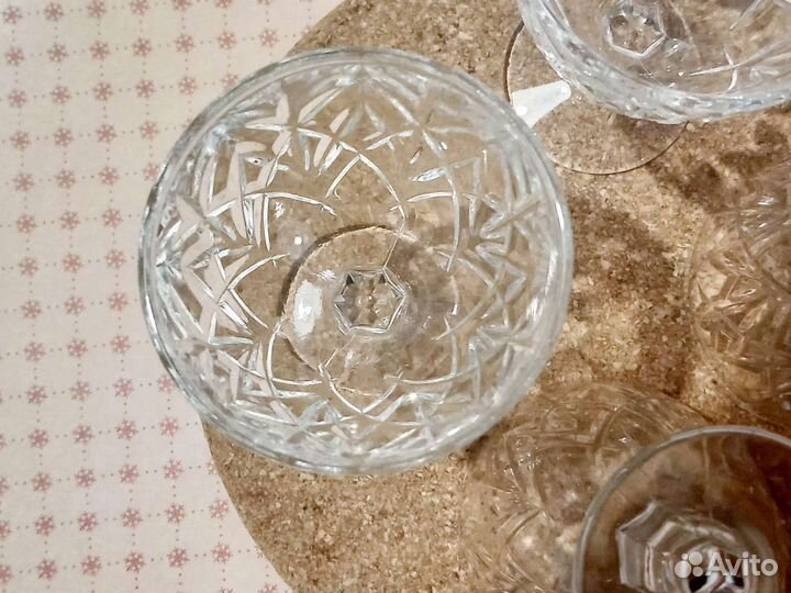 Хрустальные рюмки на ножке СССР