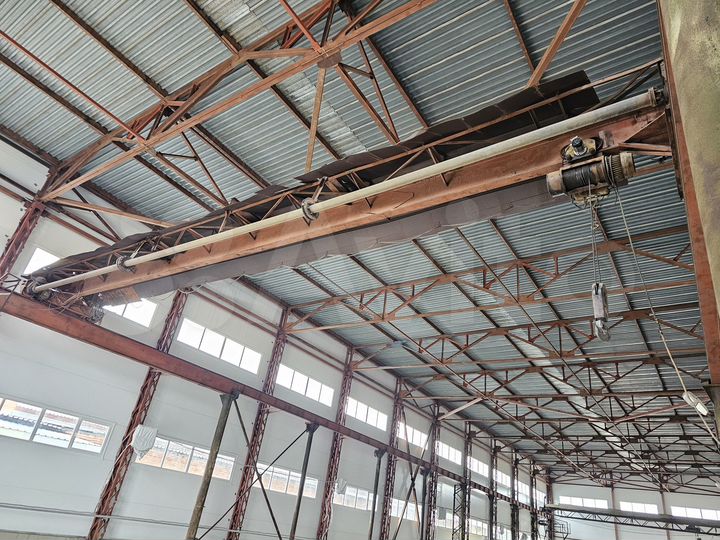 Производство, 1300 м²