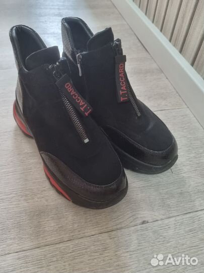 Ботинки женские