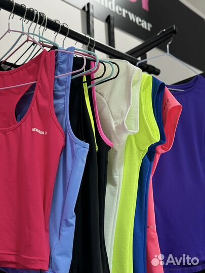 Магазин брендовой спортивной одежды