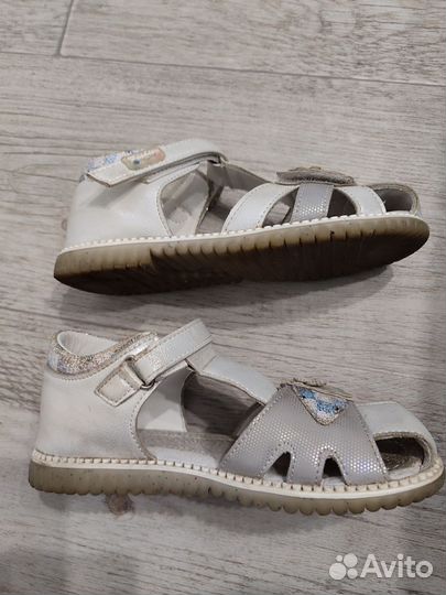 Сандалии для девочки