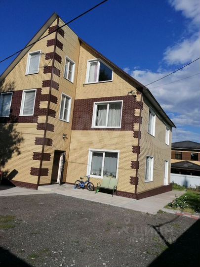 Коттедж 270 м² на участке 6 сот.