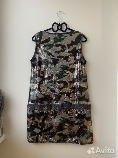 Платье с пайетками хаки М