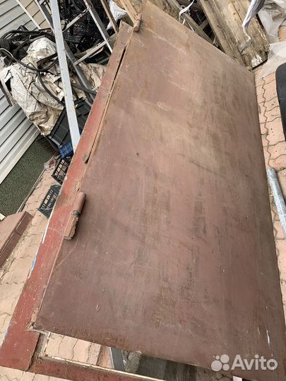 Дверь металлическая (стальная )