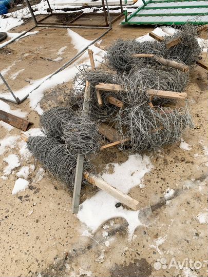 Проволока колючая б/у