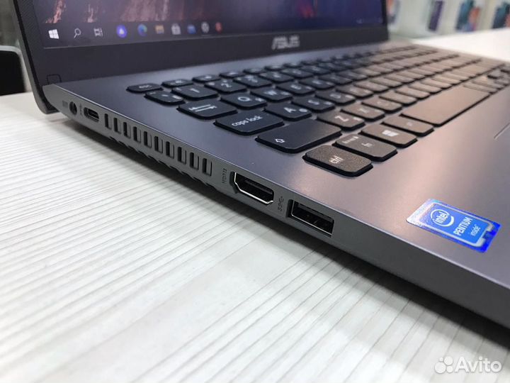 Ультрабук Asus 2020 безрамочный экран SSD