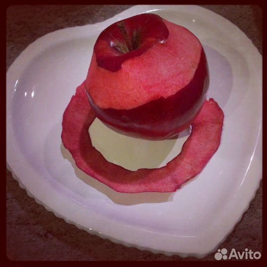 Саженцы яблони Байя Мориса