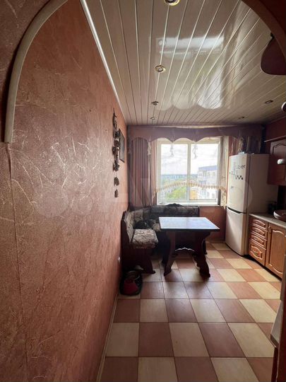 3-к. квартира, 65 м², 9/9 эт.