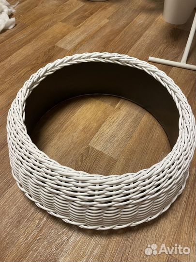 Корзинка юбка под елку из ротанга