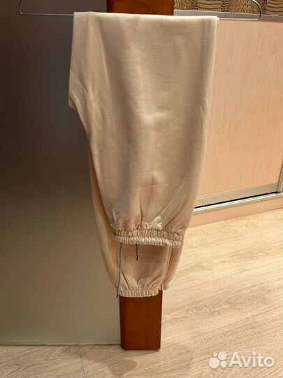 Спортивный костюм женский