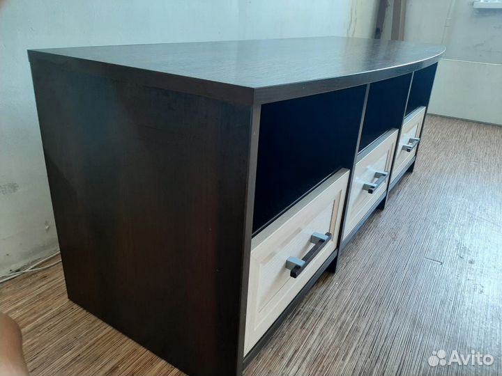 Тумба под телевизор бу