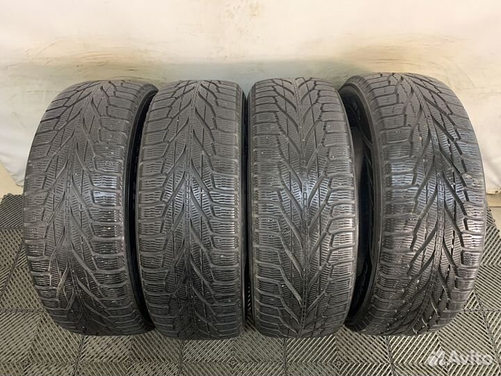 Nokian Tyres Hakkapeliitta R2 SUV 235/65 R17