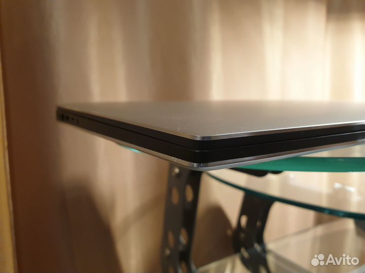 Ноутбук dell XPS 15 9570 IPS GTX 1050 TI