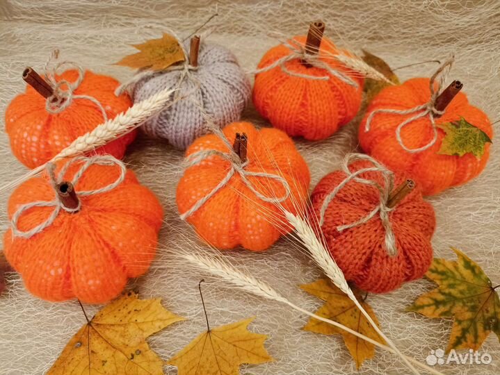Тыква вязаная интерьерная
