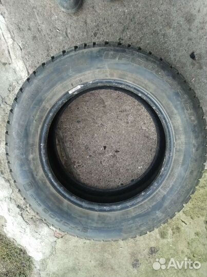 Bfgoodrich G-Force Stud 215/65 R16
