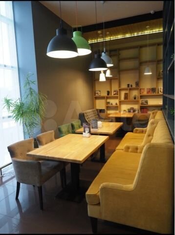 Бар с кухней в фитнес клубе, 70 м²