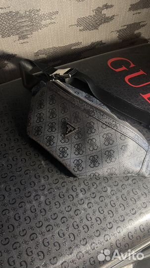 Сумка Guess поясная